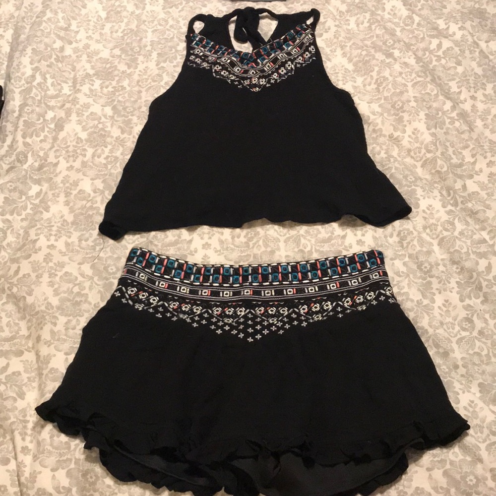 La hearts set. Tank top and shorts